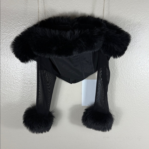 House of CB Merle Black Faux Fur Trim Corset - Picture 8 of 8